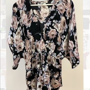 Vici Dolls floral kimono style romper